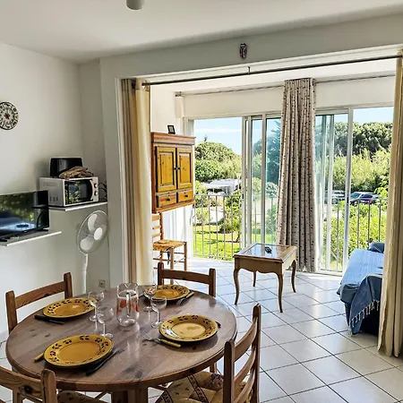 Les Roses Lauriers By Interhome * לה לבאנדו