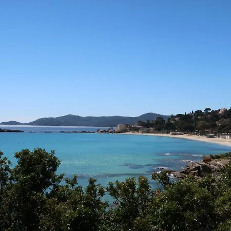 Апартаменты Les Roses Lauriers By Interhome Ле-Лаванду