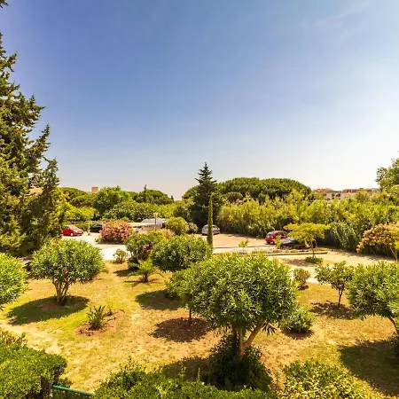 Les Roses Lauriers By Interhome *