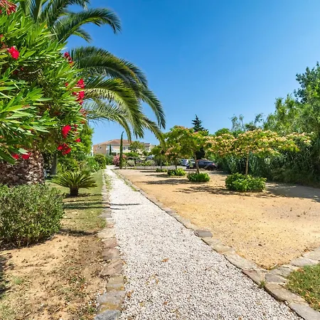 Lägenhet Les Roses Lauriers By Interhome Le Lavandou