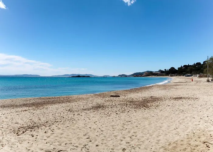 Les Roses Lauriers By Interhome Le Lavandou